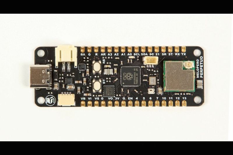 Bild 18: Melopero Perpetuo LoRa. (Bild: Raspberry Pi)