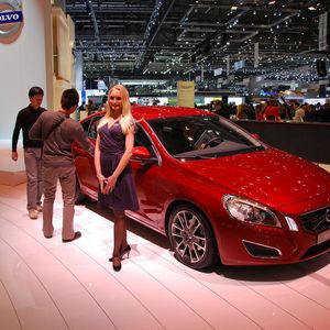 Der neue Volvo S60 ist der eindeutige Star auf dem Messestand des schwedischen Autobauers in Genf.