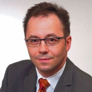 Wolfgang Pech, Geschäftsbereichsleiter bei der Deutschen Messe AG: „China ist einer der wichtigsten Exporteure von Kompressoren, Druckluft und Vakuumtechnik weltweit. Daher ist die Comvac Asia für chinesische Unternehmen, die ihre Produkte einem großen internationalen Publikum vorstellen möchten, der ideale Rahmen.“ (Bild: Deutsche Messe)