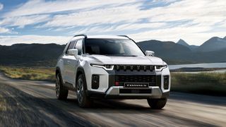 Der Ssangyong Torres kommt mit einem 163-PS-Benziner. (Bild: Astara)