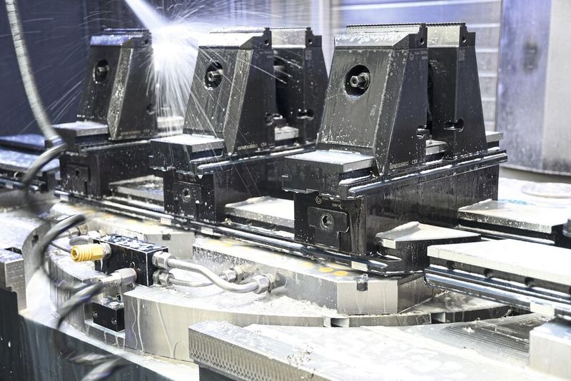 Die Abreinigung der Späne ist so zuverlässig, dass inzwischen ein Programm vorliegt, mit dem sie auch automatisiert ausgeführt werden kann. (Bild: Gressel)