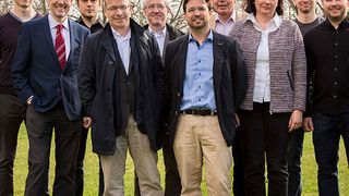 Magdeburger Projektgruppe des Sonderforschungsbereichs / Transregio 63 mit Prof. Kai Sundmacher (4.v.l.) (Harald Krieg / Universität Magdeburg)