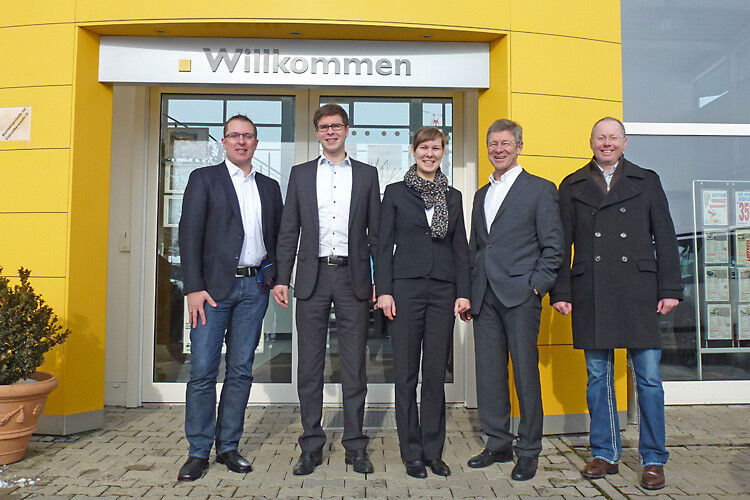 Die Führungsmannschaft: (v. li.) Betriebsleiter Harald Nitzl und die Gesellschafter Max, Veronika, Hans und Michael Ostermaier. (Foto: Ostermaier)