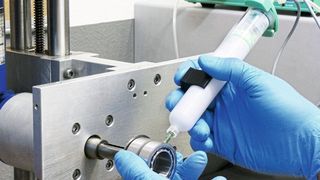 Ölfreie Kompressoren nutzen hochviskose Fette z.B. auf PTFE-Basis, die sich mit der speziellen Dosieranlage von Findling prozesssicher und kostengünstig verarbeiten lassen sollen. (Findling)