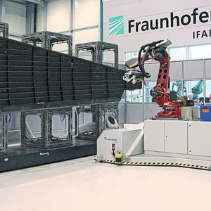 (Fraunhofer-IFAM)