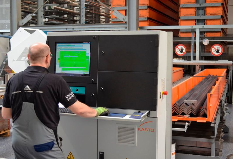Die Lagerverwaltungs-Software Kasto lvr managt Artikel- und Lagerdaten, Sägeaufträge und Werkzeuge und lässt sich über eine grafische Benutzeroberfläche einfach und intuitiv bedienen. (Bild: Kasto)