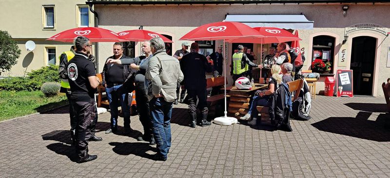 Den ersten Stopp am zweiten Tag Richtung Tschechien machen wir am Nussknackermuseum. (Bild: Vogel IT-Medien GmbH)