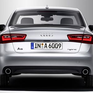 (Audi)