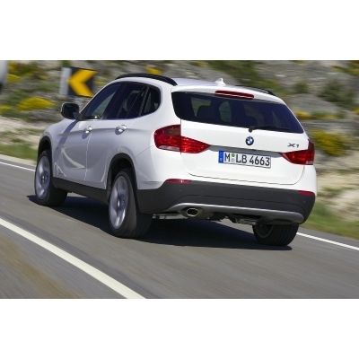 Die geringe Höhe von nur 1,55 Metern macht den X1 im Segment der Kompakt-SUV einzigartig. (Archiv: Vogel Business Media)