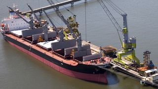 Based on the positive experience with a Terex Gottwald portal harbor crane delivered in 2012, Fospar is also replacing the second old crane on its finger pier in Paranagua with a crane from Terex Port Solutions. (Picture: Terex Port Solutions)