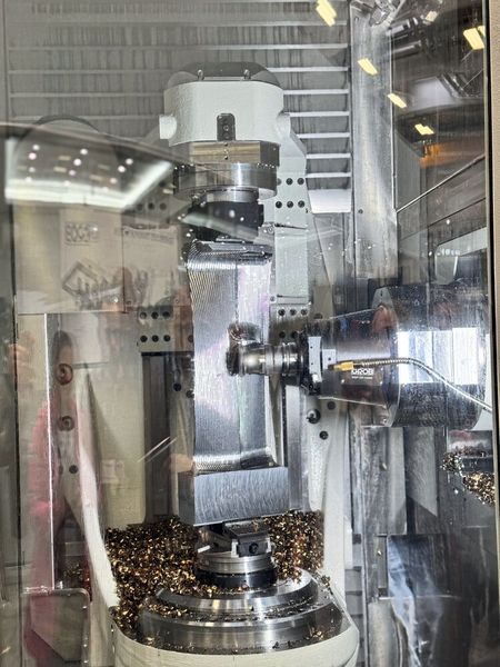 Grob zeigt auf seiner bislang größten Hausmesse 2025 technologische Highlights auf über 6.000 Quadratmetern. (Bild: VCG/Sonnenberg)