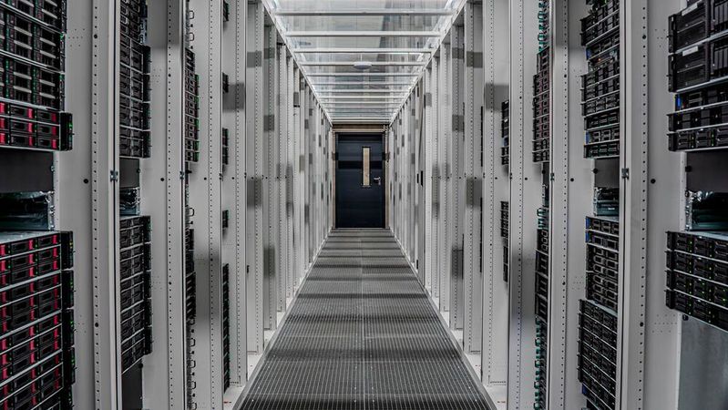 Die Public Cloud von Infomaniak wird ausschließlich in Schweizer Rechenzentren betrieben, die vollständig von Infomaniak konzipiert, betrieben und gewartet werden.(Bild:  Infomaniak)