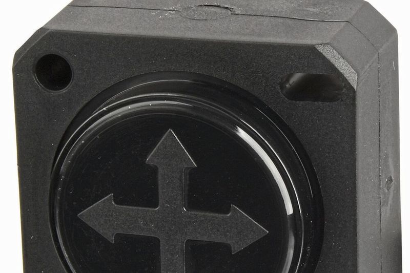 Der dreiachsige Beschleunigungssensor von DIS Sensors basiert explizit auf MEMS-Technologie (Bild:  Reichelt Elektronik)