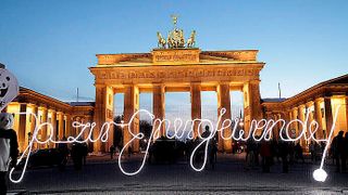 Zur Earth Hour schalten Stadtverwaltungen und Privatpersonen das Licht ab, um auf den Klimaschutz hinzuweisen. (Bild: WWF Deutschland)