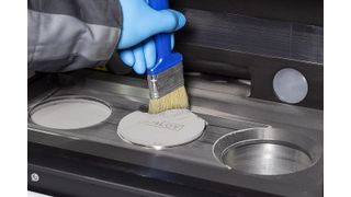 Heraeus_AMLOY_3D-Druck_Pulverbett_klein.jpg
