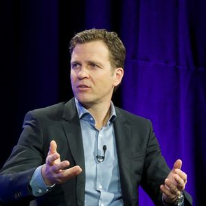 DFB-Manager Oliver Bierhoff spricht sich für mehr Leistung durch Sensoren im Fußball aus.