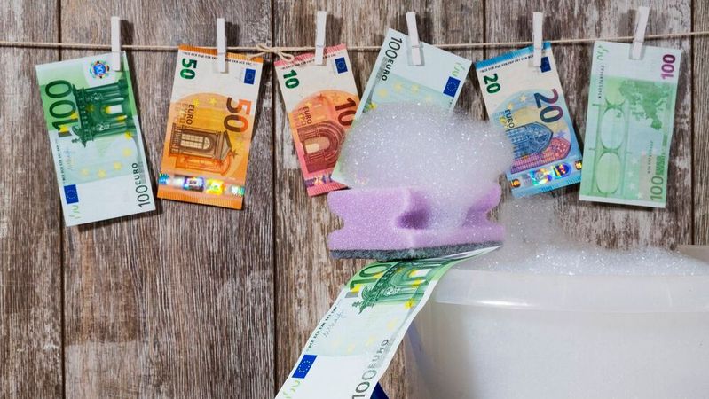 Im Geldwäschegesetz (GWG) verankert ist das Transparenzregister, in das Gesellschaften ihre wirtschaftlich Berechtigten eintragen müssen. Bei Verstößen dagegen drohen ab 1. April Bußgelder.(Bild:  frei lizenziert /  Pixabay)