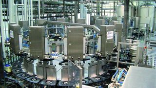 Bild 1: Moderne Abfüllanlagen, wie bei Diageo im englischen Runcorn, sind mit Software ausgerüstet, die eine Eigendiagnose gestattet. (Archiv: Vogel Business Media)