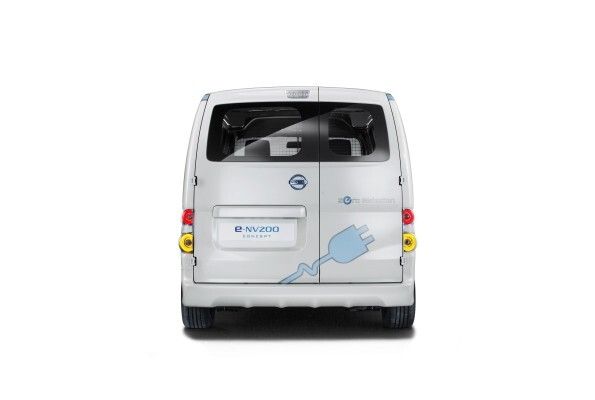Der elektrische Kleintransporter Nissan e-NV200 verbindet das Beste aus zwei Welten (Nissan)