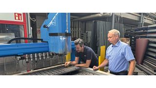 Patrick Gugel von LST247 und Steffen Knecht von der Kärcher GmbH (CMA-Werksvertretung im süddeutschen Raum) sind begeistert von der Funktionalität und Prozesssicherheit der FTC. (Bild: CMA)