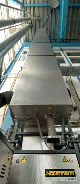 Fallrohrofen für die Wärmebehandlung im freien Fall. (Bild: IWT Stiftung Institut für Werkstofftechnik)