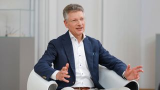 Continental-Chef Elmar Degenhart verabschiedet sich von der Konzernspitze – möglicherweise schon Ende November. (Bild: Continental/Marcus Prell)