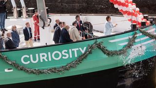 Bei dem feierlichen Taufakt der beiden neuesten Flottenzuwächse der HGK Shipping waren zahlreiche Gäste und Partner, darunter Vertreter der Stadt Köln sowie von Covestro zugegen. (Bild: HGK Shipping / Christian Huhn)