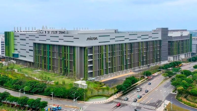 Micron site in Taichung, Taiwan. As part of a strategic partnership with PSMC, the memory manufacturer intends to take over the foundry provider's plant in Tongluo. The aim is to address the increased demand for DRAM memory on the market.(Image: Micron)