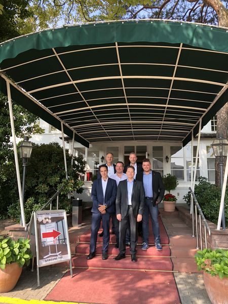 Das S&K Team empfängt seine Partner in der ruhigen Oase International Club Berlin, gleich neben den Messehallen. (Bild: IT-BUSINESS)