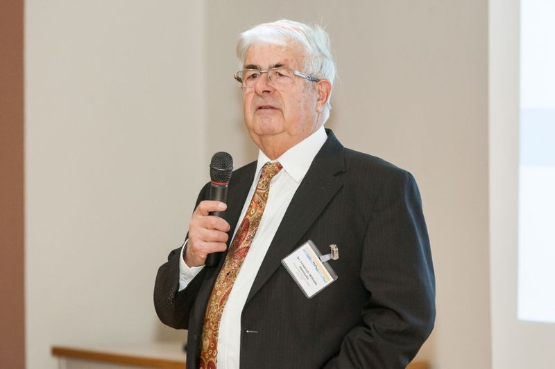 Last not least informierte Moderator Dr.-Ing. Friedrich-Wilhelm Hennecke in seinem Vortrag, was die neue Atex-Richtlinie 2014/34/EU für Pumpen-Betreiber bedeutet, und konnte beruhigen: „Grundsätzlich hat sich nichts geändert“. (Bild: Bausewein/PROCESS)