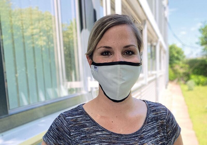 Mit dem Sono-Finishing-Verfahren antimikrobiell und antiviral ausgerüstete Textilen kommen bereits für Mund-Nasen-Masken zum Einsatz.