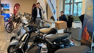 Der erste Pop-up-Store von Mobile Freizeit gastiert in einem Supermarkt. (Bild: Kuhn + Witte)