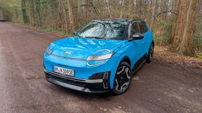 Der neue Nissan Micra fällt mit seinen runden Leuchten auf. (Bild: Nissan)