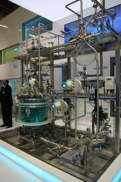 Aufbau der Firma Siemens zur Demonstration für Prozessinstrumentierung z.B. Flow & Temperaturmesser. (Bild: PROCESS)