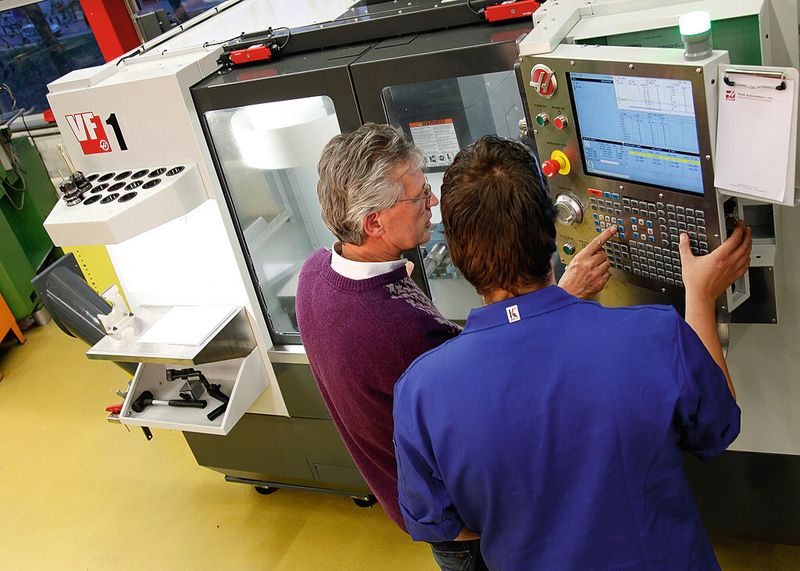 Learning the ropes: Dutch students can prepare for a career in manufacturing at the school, one of the only places in the country that offers such an education. (Source: Haas Automation)
