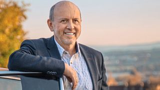 Matthias Kaluza ist Träger der Auszeichnung „Goldener Kolben 2021“ des Forums für Fahrzeuggeschichte (F-kubik).
 (Bild: Deuvet)