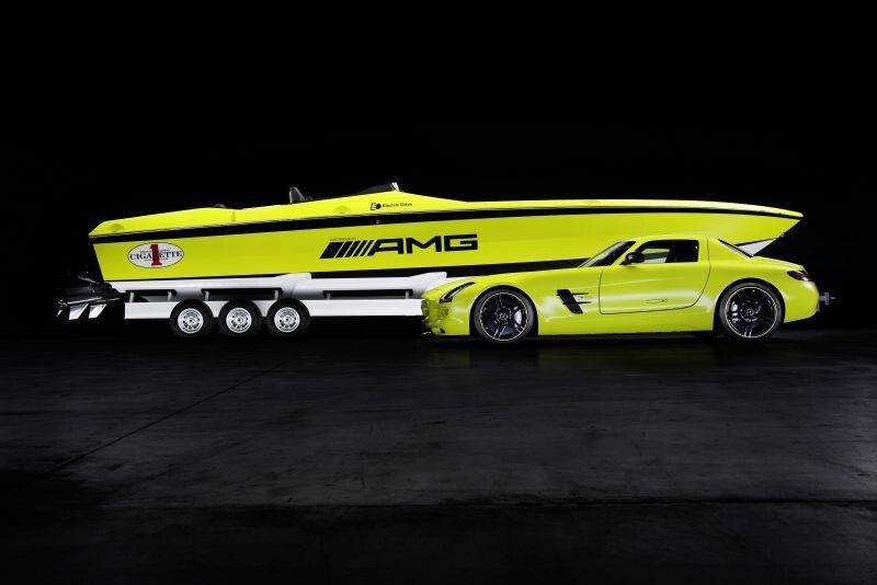 In der Konzeptstudie „Concept Cigarette AMG Electric Drive“ kommen zahlreiche Komponenten des SLS AMG Coupé Electric Drive zum Einsatz. Das Powerboat fasziniert mit einer Leistung von 1656 Kilowatt und einem maximalen Drehmoment von 3000 Newtonmetern. (Daimler)