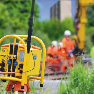 Zöllner Signal setzt in seinem mobilen Funkwarnsystem MFW ein Polyamid-Sondergehäuse von Rose Systemtechnik ein.