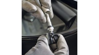 Bei jedem Sensorwechsel ist das Ventil oder der sogenannte Servicekit zu wechseln. (Schrader)