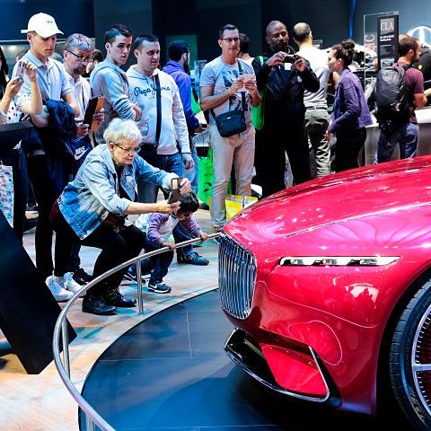 Auf dem Pariser Autosalon gab es nicht sehr viele Weltpremieren, jedoch ausreichend Publikum.(Bild:  Mondial de l'auto)