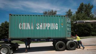 Donald Trump hat China zehn Prozent Zoll auf alöle Waren aufgebrummt. Die Chinesen machten jetzt ihre Drohung war, sich bei der WTO zu beschweren ... (Bild: dpa)