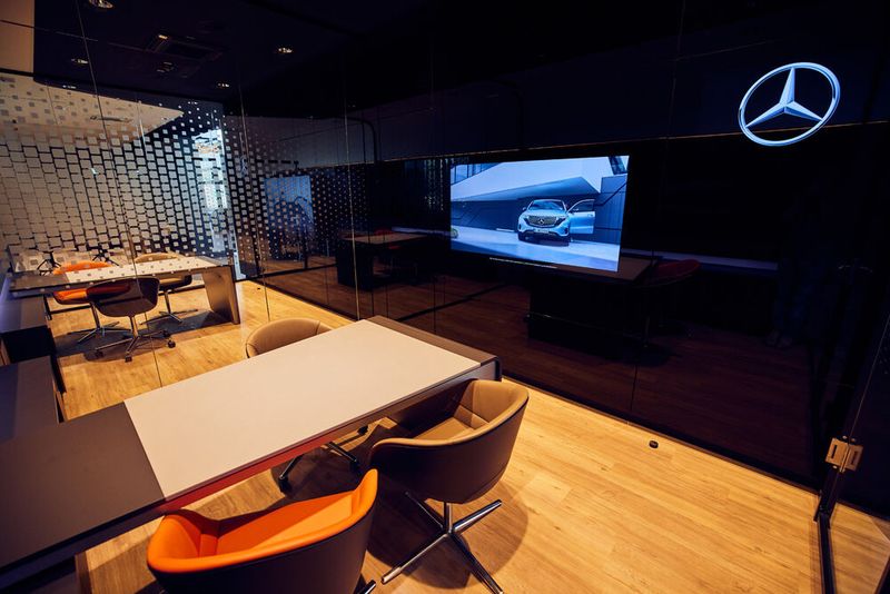 Digital können sie die Fahrzeuge anschaulich konfigurieren. (Bild: Walter Burmester GmbH / Medienkapitän UG)