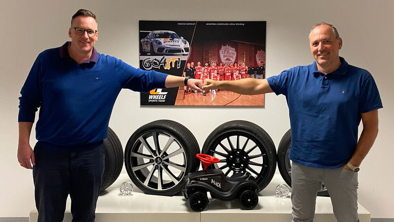 Maic Dreßen hat die Verantwortung für den Vertrieb bei Tyremotive an Christian Leibold übergeben.(Bild:  Tyremotive)