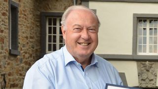 Hans Werner Norren fordert als Präsident des Kfz-Landesverbands Rheinland-Pfalz verpflichtend, ältere Lkws mit Abstandswarnern nachzurüsten. (Bild: Kfz-Gewerbe Rheinland-Pfalz)