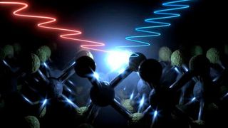 Ein roter Laserstrahl fällt auf den nur atomar dünnen Kristall WSe2 (Wolframdiselenid). Dabei wird das rote Licht des Lasers in ein blaues Leuchten umgewandelt. Das passt eigentlich nicht ins Erwartungsbild. So entdeckte ein internatianales Forscherteam Elektronen mit negativer Masse. (Felix  Hofmann)