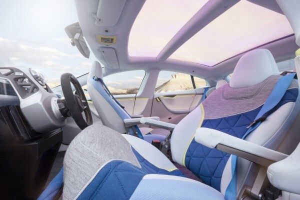 Mit dem vollelektrisch angetriebenen Konzeptfahrzeug „XchangE“ zeigt die Schweizer Ideenschmiede Rinspeed auf dem Genfer Auto-Salon die Zukunft des autonomen Fahrens.  (Rinspeed)