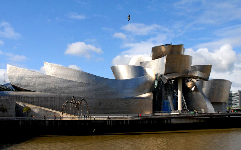Die beeindruckende Kulisse des Guggenheim Museums, die wohl bekannteste Silhouette rundum Bilbao, dem Tagungsort der diesjährigen ANW-GF-Tagung (Also)