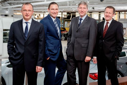 Zufriedene Gesichter im AVAG-Vorstand: (v.li.) Ulf Pfeiffer, Roman Still, Albert C. Still und Markus Kruis.(Foto:  AVAB)