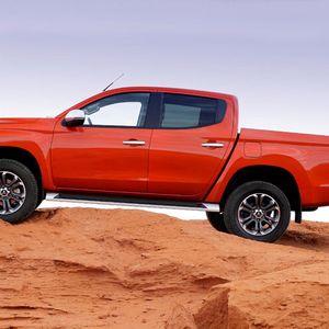 Genauso wenig stand der zuschaltbare Allradantrieb samt Untersetzung zur Diskussion.(Bild:  Mitsubishi)