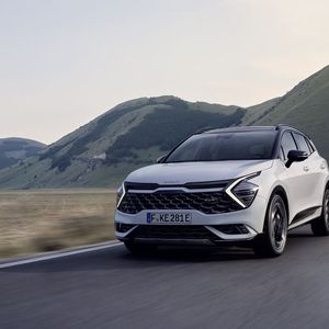 Nach sechs Jahren Bauzeit erneuern die Koreaner ihr bestverkauftes SUV - den Sportage.(Kia)